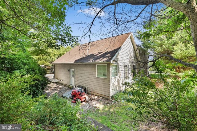 2129 WYNONAH DR, Auburn, PA 17922