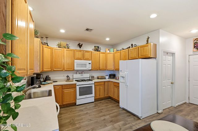370 Spruce Drive, Brick, NJ 08723