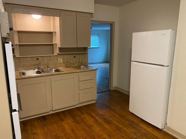 161 Hood Street, Cedar Hill, TX 75104