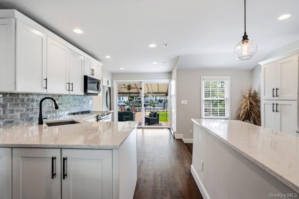 57 Beach Road, Massapequa, NY 11758 — photo 3