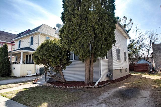 32 N MILITARY ROAD, Fond Du Lac, WI 54935