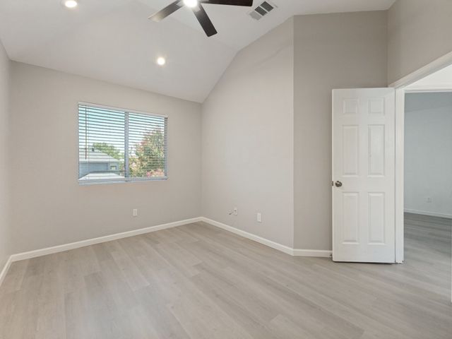 6913 Conestoga Drive, Rowlett, TX 75089