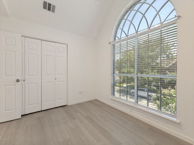6913 Conestoga Drive, Rowlett, TX 75089