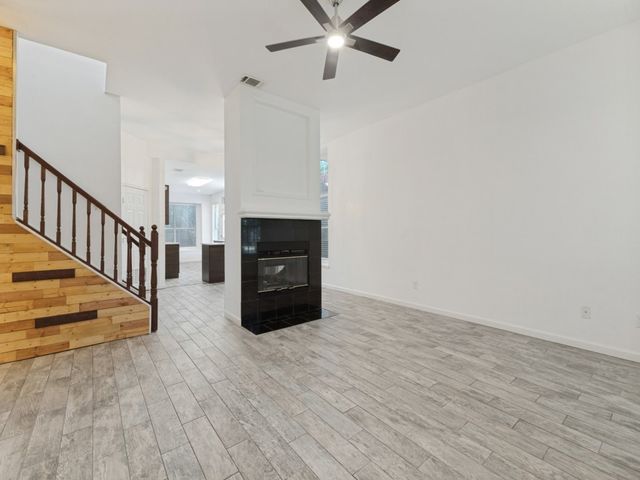 6913 Conestoga Drive, Rowlett, TX 75089