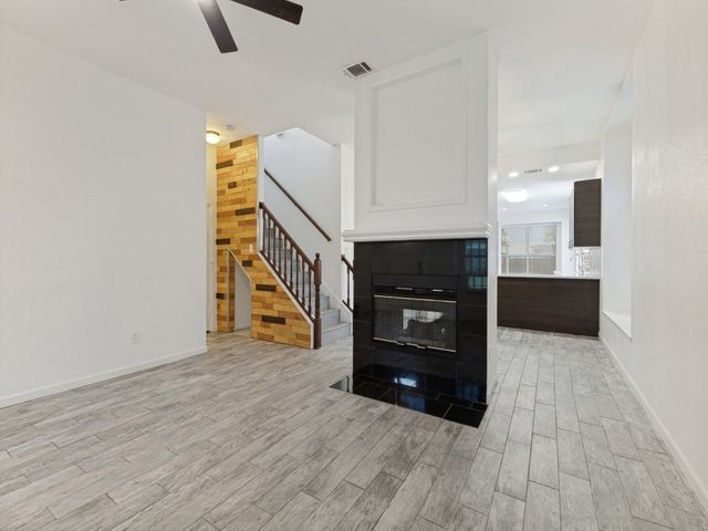 6913 Conestoga Drive, Rowlett, TX 75089