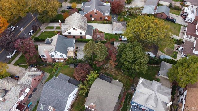 85-35 Edgerton Boulevard, Jamaica Estates, NY 11432