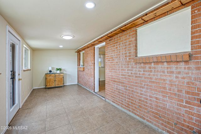 806 E Joan Place, Tucson, AZ 85719