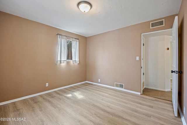 806 E Joan Place, Tucson, AZ 85719