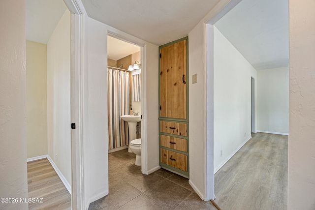 806 E Joan Place, Tucson, AZ 85719