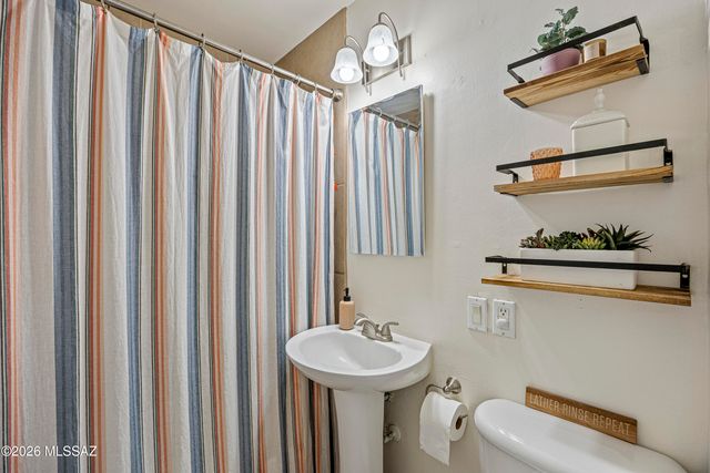 806 E Joan Place, Tucson, AZ 85719