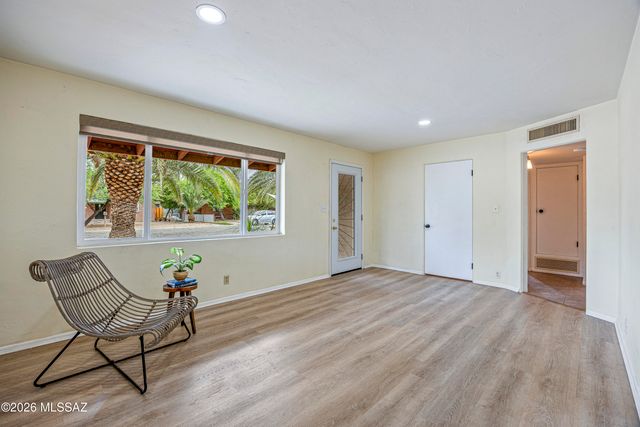 806 E Joan Place, Tucson, AZ 85719