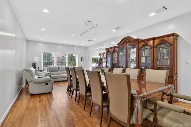 9 Maple Avenue, Bloomingburg, NY 12721