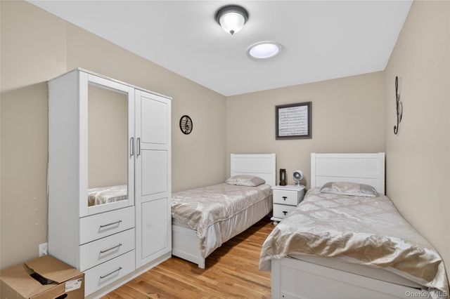 9 Maple Avenue, Bloomingburg, NY 12721