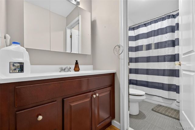 9 Maple Avenue, Bloomingburg, NY 12721