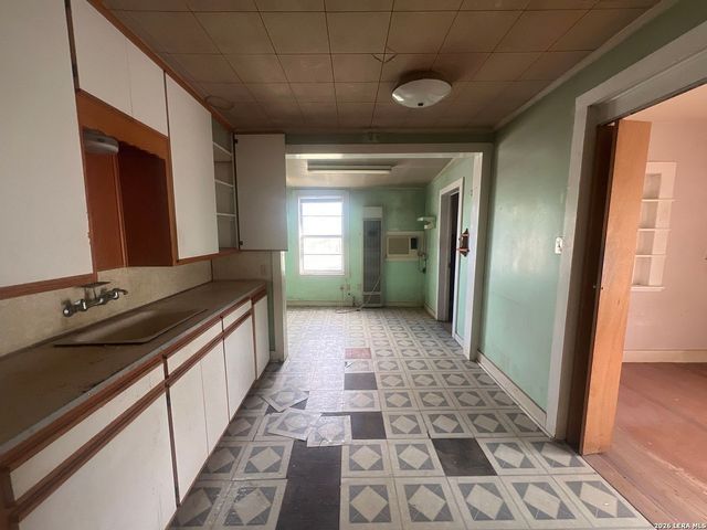 898 American Boulevard, New Braunfels, TX 78130