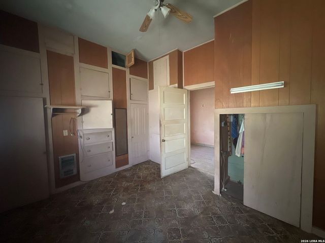 898 American Boulevard, New Braunfels, TX 78130