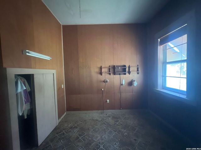 898 American Boulevard, New Braunfels, TX 78130