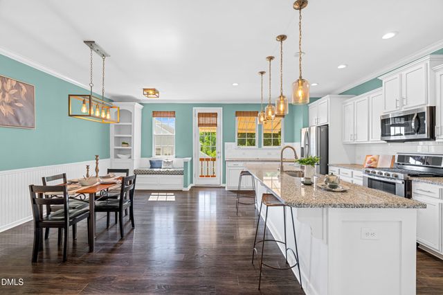 542 Grand Central Station, Apex, NC 27502