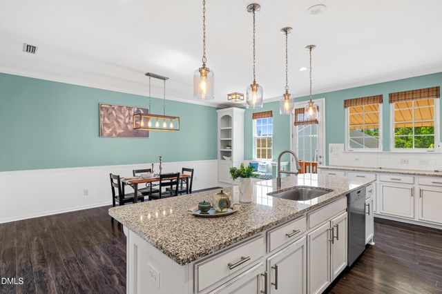 542 Grand Central Station, Apex, NC 27502
