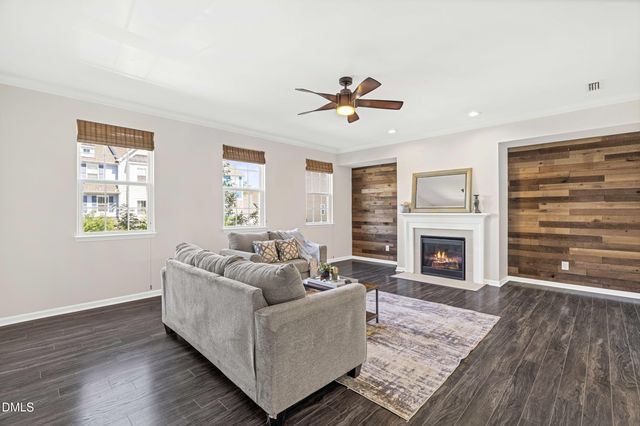 542 Grand Central Station, Apex, NC 27502