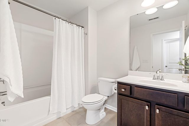 542 Grand Central Station, Apex, NC 27502