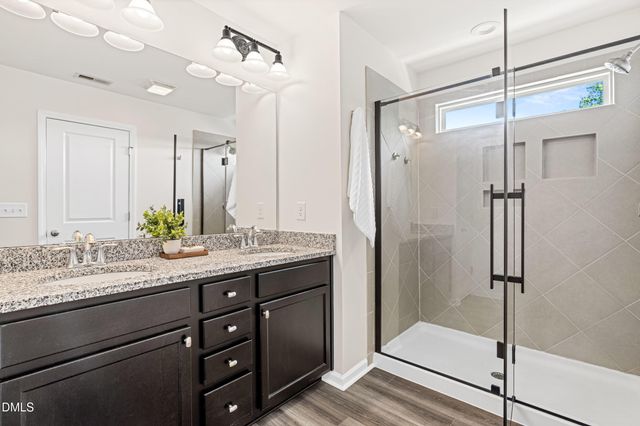 542 Grand Central Station, Apex, NC 27502