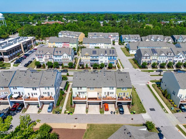 542 Grand Central Station, Apex, NC 27502