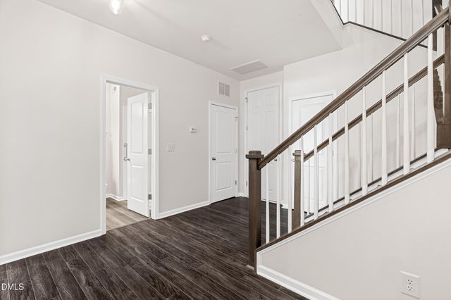542 Grand Central Station, Apex, NC 27502