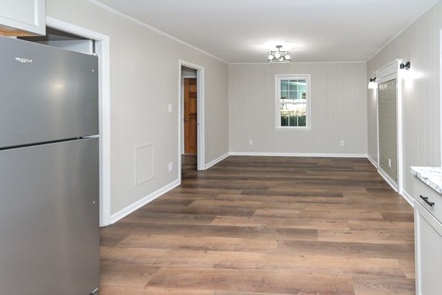 33 Eastwood Dr, Fayetteville, TN 37334