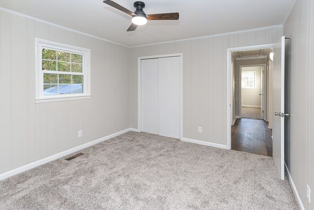 33 Eastwood Dr, Fayetteville, TN 37334