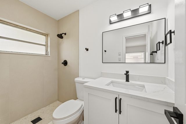 8410 NW 59th Place, Tamarac, FL 33321