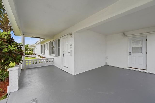 8410 NW 59th Place, Tamarac, FL 33321