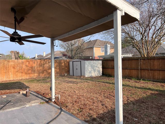 1127 Christmas Point Drive, Bacliff, TX 77518