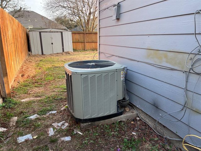 1127 Christmas Point Drive, Bacliff, TX 77518