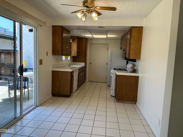 1032 Royal Oaks C, Monrovia, CA 91016