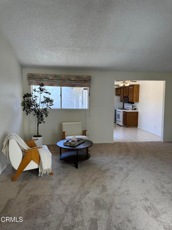 1032 Royal Oaks C, Monrovia, CA 91016