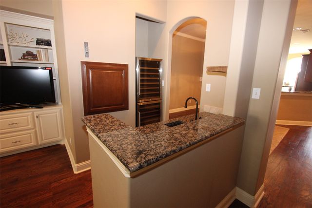 4043 Throckmorton Street, Dallas, TX 75219