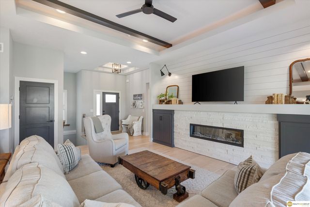 11613 S 116th Street, Papillion, NE 68046