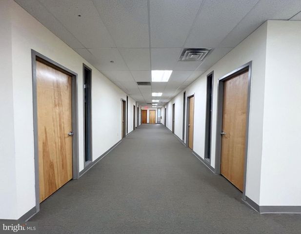 239-41 N BROAD ST, Philadelphia, PA 19107