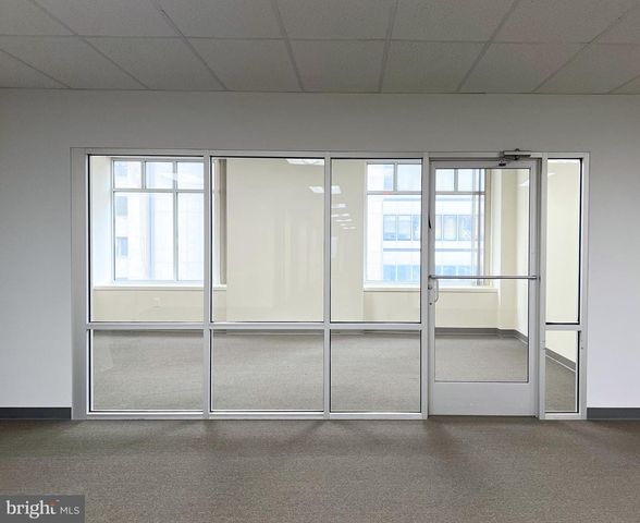 239-41 N BROAD ST, Philadelphia, PA 19107