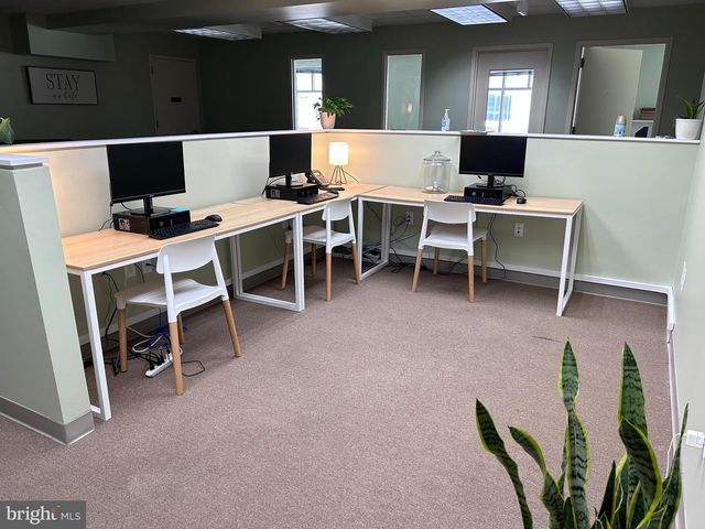 239-41 N BROAD ST, Philadelphia, PA 19107