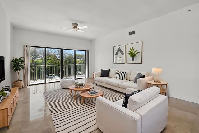 1650 Presidential Way 210, West Palm Beach, FL 33401