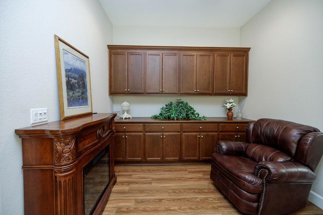 2471 Sea Lion Way, Turlock, CA 95380