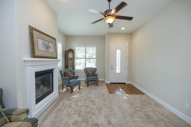 2471 Sea Lion Way, Turlock, CA 95380