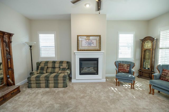 2471 Sea Lion Way, Turlock, CA 95380