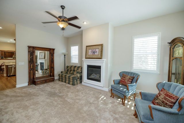 2471 Sea Lion Way, Turlock, CA 95380