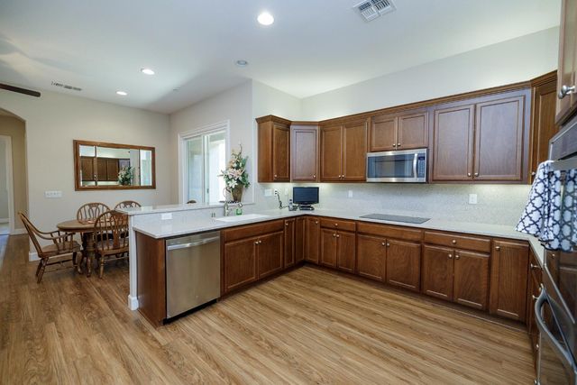 2471 Sea Lion Way, Turlock, CA 95380