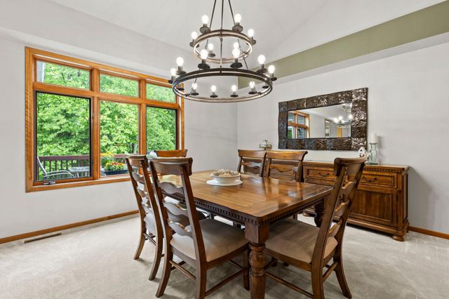 112021 Hidden Creek Place, Chaska, MN 55318