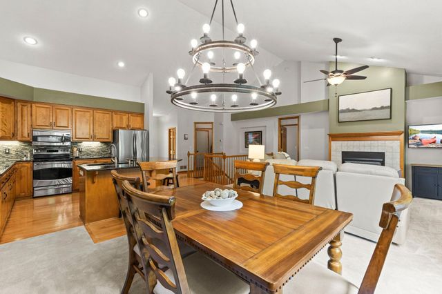 112021 Hidden Creek Place, Chaska, MN 55318