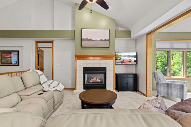 112021 Hidden Creek Place, Chaska, MN 55318
